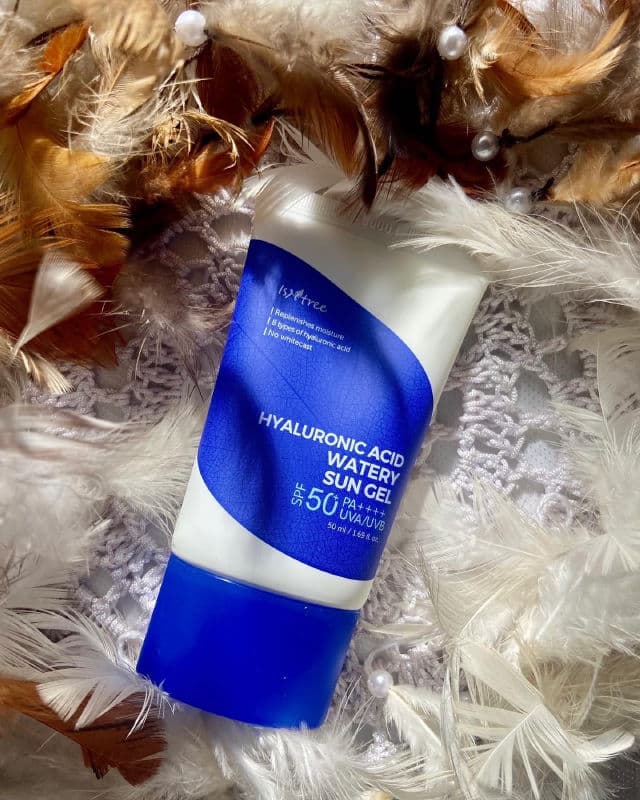 ISNTREE Hyaluronic Acid Watery Sun Gel SPF50+ PA++++ review photo by sachu