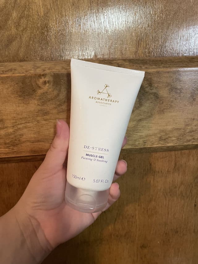 Aromatherapy Associates De-Stress Muscle Gel review photo by ReviewsByTaylorRenee
