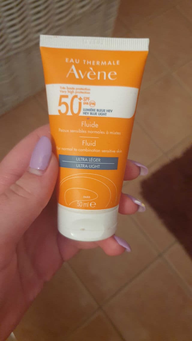 Avene Cleanance Sunscreen SPF50 review photo by Marrr123