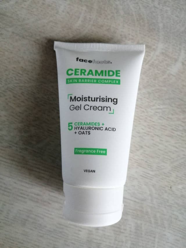 Face Facts Ceramide Moisturising Gel Cream review photo by ViviLK