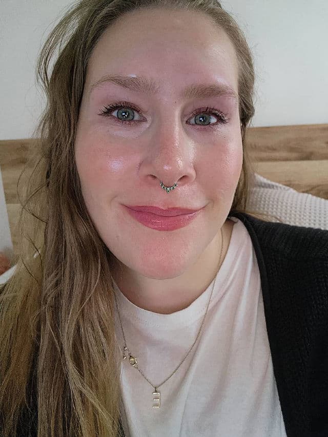 Tower 28 Beauty Swipe Hydrating Serum Concealer review photo by ctruth