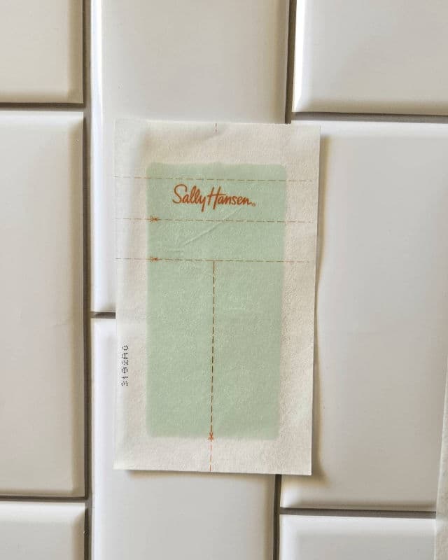 Sally Hansen Snip & Use Wax Strips review photo by vgoodwin93