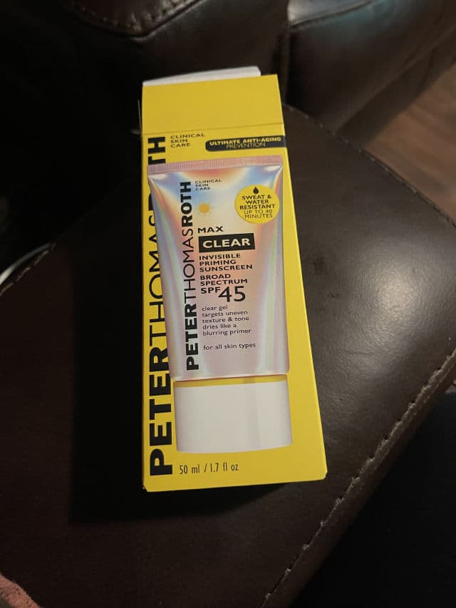 Peter Thomas Roth Max Clear Invisible Priming Sunscreen Broad Spectrum SPF 45 review photo by Tinoko