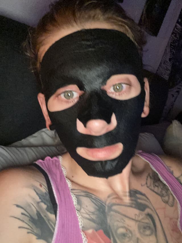 MEDIHEAL W.H.P White Hydrating Black Mask EX review photo by yulecosmetics