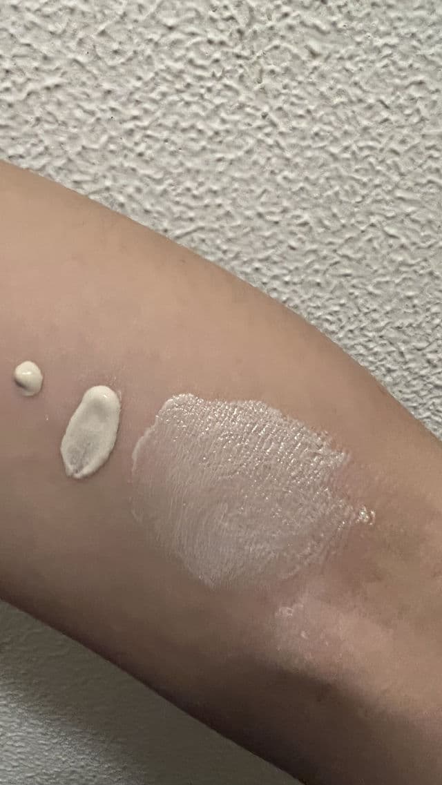 SKIN1004 Madagascar Centella Air-Fit Suncream Plus SPF50 PA++++ review photo by yulecosmetics