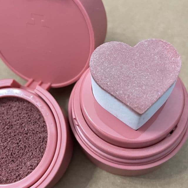 Kaja Saucy review photo by LaurelMailCall