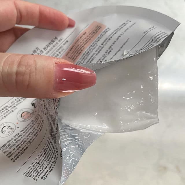 BANOBAGI Vita Genic Brightening Jelly Mask review photo by LaurelMailCall