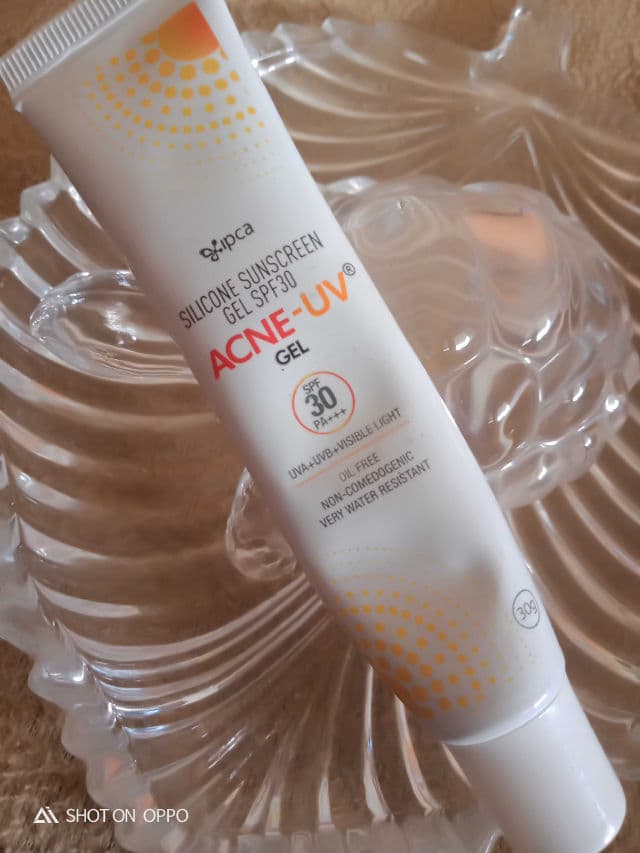 Ipca Acne-UV Gel SPF 30 PA+++ review photo by Hanaya