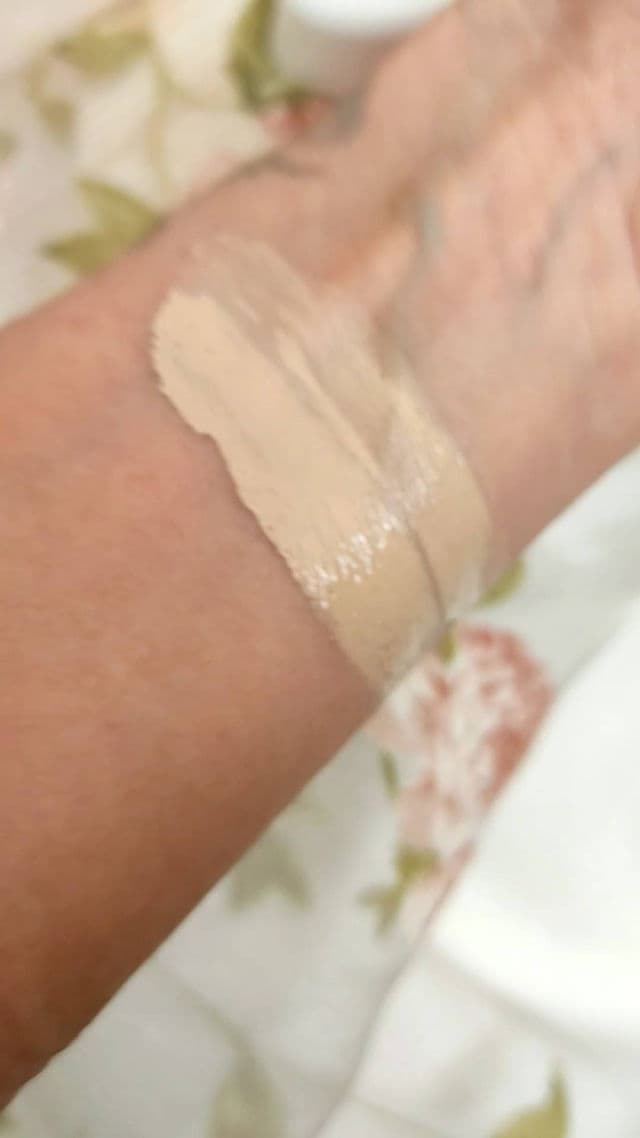 ELIZAVECCA Milky Piggy BB Cream SPF50+ PA+++ review photo by Elyesse2