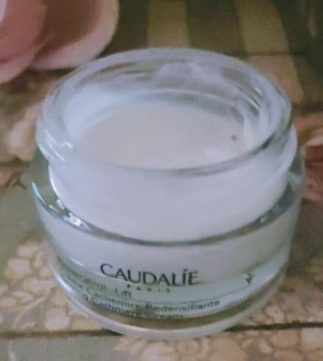 Caudalie Paris Resveratrol-Lift Firming Cashmere Cream  review photo by Elyesse2