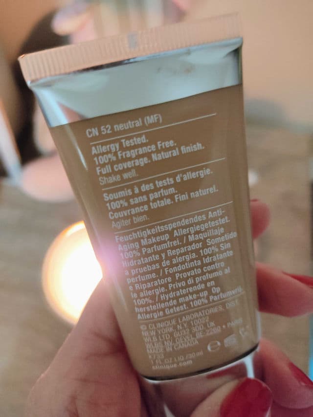 Clinique Even Better Refresh Hydrating and Repairing Makeup  review photo by Elyesse2