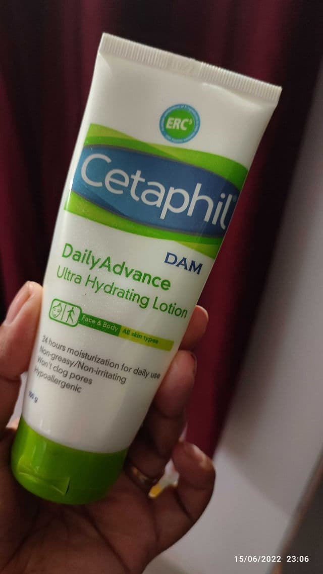 Cetaphil Daily Defence Moisturiser SPF 50 review photo by glodivaworld19