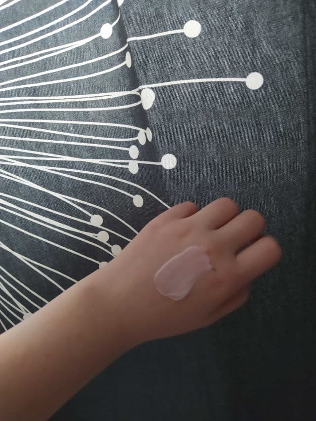 The Body Shop Fresh Raspberry Whipped Body Butter review photo by Emmish