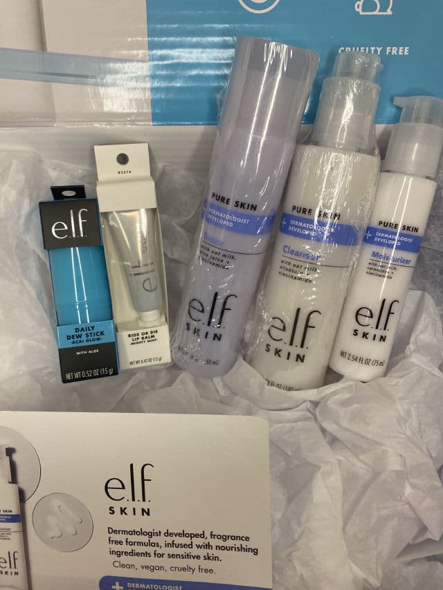 ELF Pure Skin Moisturizer review photo by gabbsreviewsit