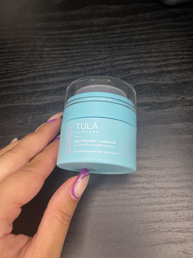 TULA Skincare Revitalizing Eye Cream review photo by gabbsreviewsit