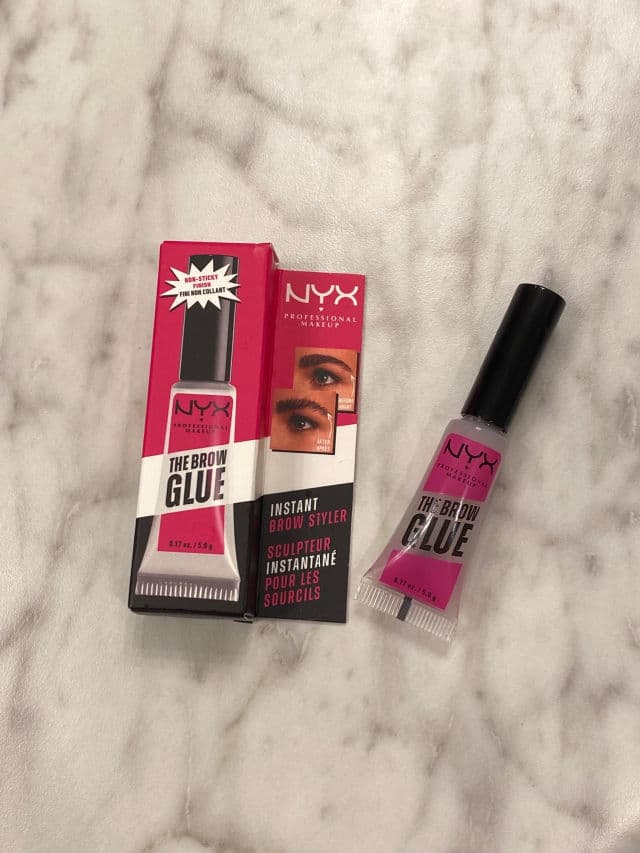 Nyx Cosmetics The Brow Glue Instant Brow Styler review photo by DanielleSkin27