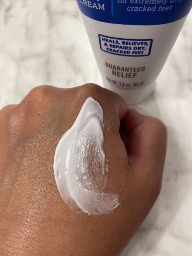 O'Keeffe's Healthy Feet Foot Cream review photo by DanielleSkin27