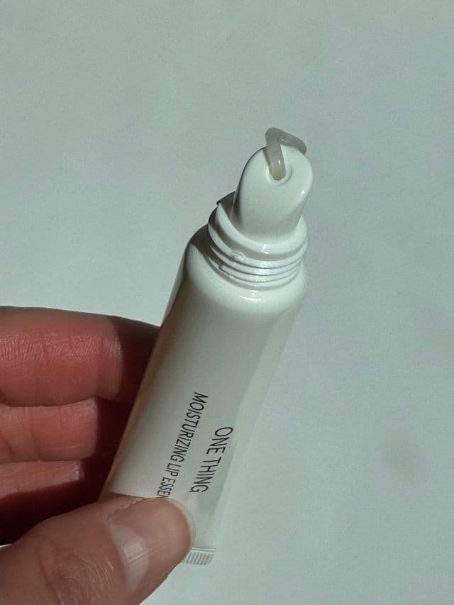 One Thing Organic Oil Lip Essence review photo by DanielleSkin27