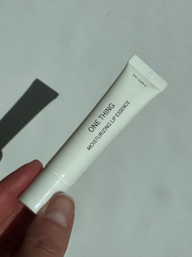 One Thing Organic Oil Lip Essence review photo by DanielleSkin27