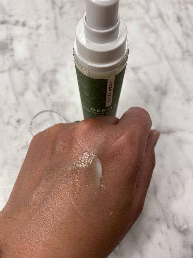 derma e Skin De-Stress Calming CBD Serum review photo by DanielleSkin27