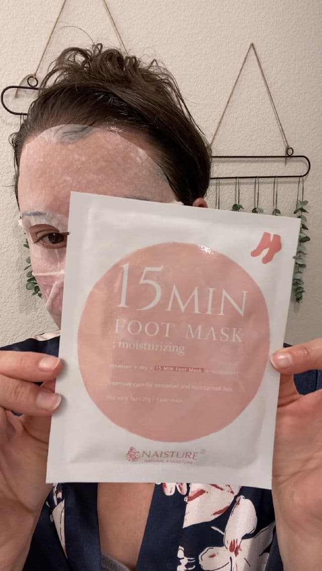 Naisture 15 Min Foot Mask review photo by DanielleSkin27