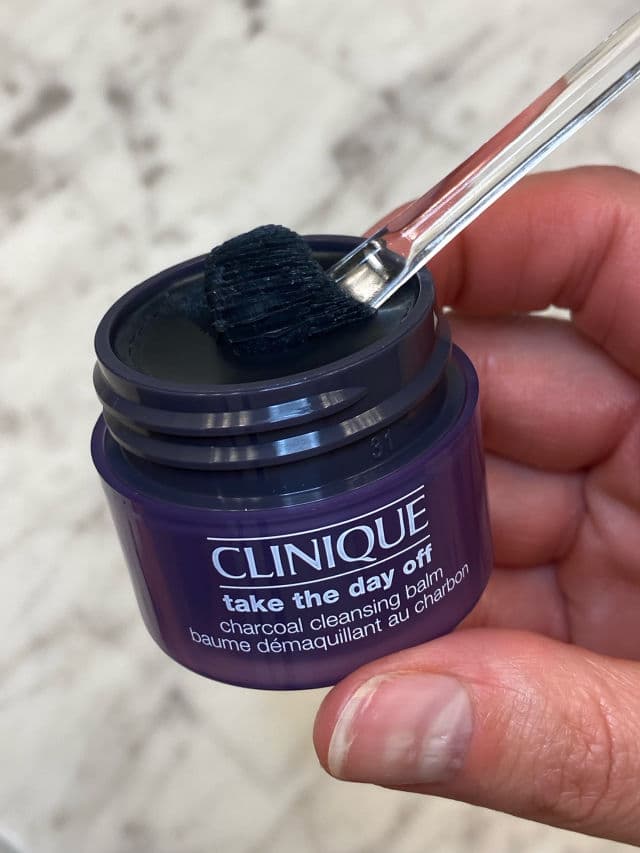 Clinique Take The Day Off Charcoal Cleansing Balm review photo by DanielleSkin27