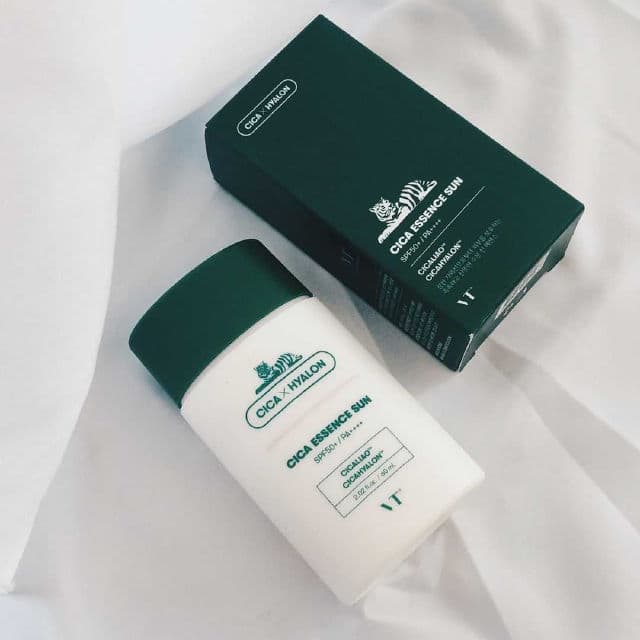 VT COSMETICS Cica Essence Sun SPF50+ PA ++++ review photo by jinyuru