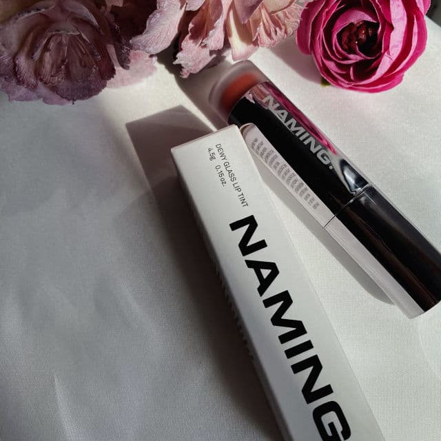 NAMING. Comely review photo by Raluca27