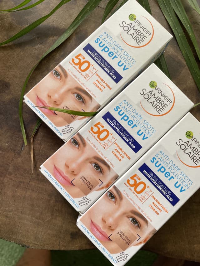 Garnier Ambre Solaire Super UV Anti Dark Spots & Anti Pollution Face Fluid SPF50+ review photo by BabybanksBrown