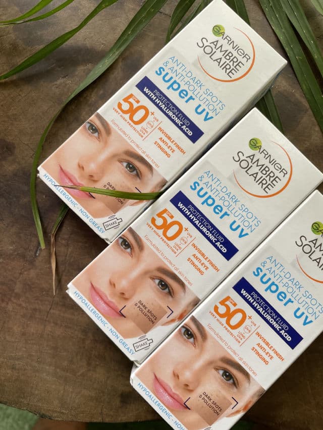 Garnier Ambre Solaire Super UV Anti Dark Spots & Anti Pollution Face Fluid SPF50+ review photo by BabybanksBrown