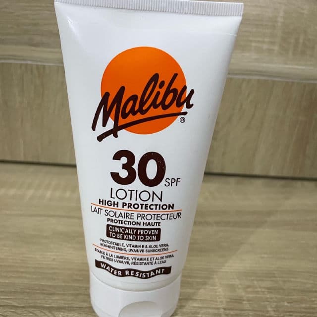 Malibu Sun Lotion SPF30 review photo by BabybanksBrown