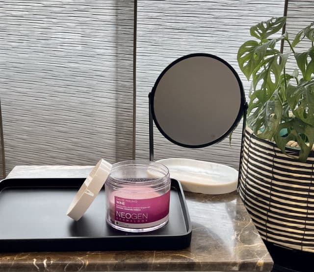 NEOGEN Dermalogy Wine Lift PHA Gauze Peeling review photo by haroldbe