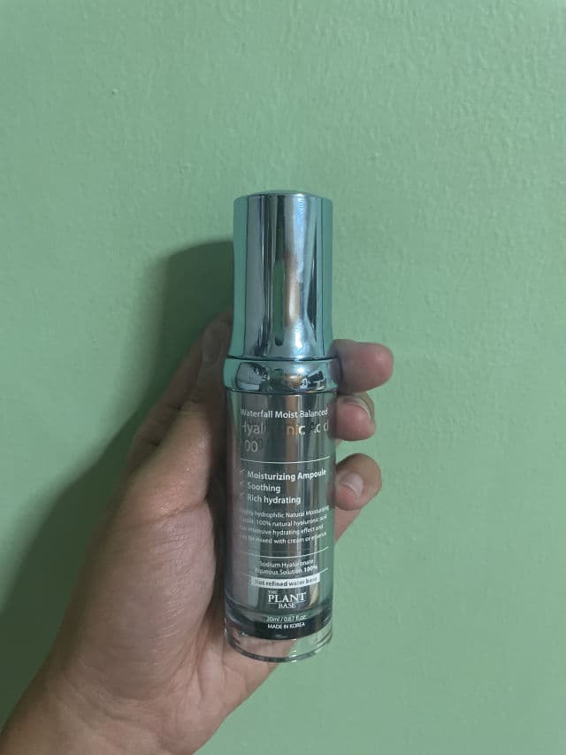 The Plant Base Waterfall Moist Balanced Hyaluronic Acid 100 review photo by Findscharm