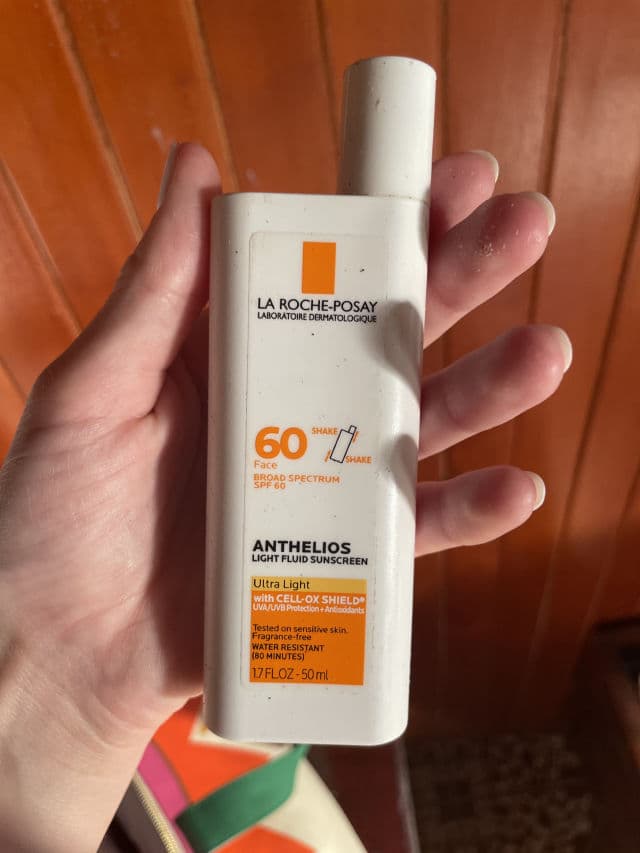 La Roche-Posay Anthelios Ultra Light SPF 60 Sunscreen review photo by crf7795