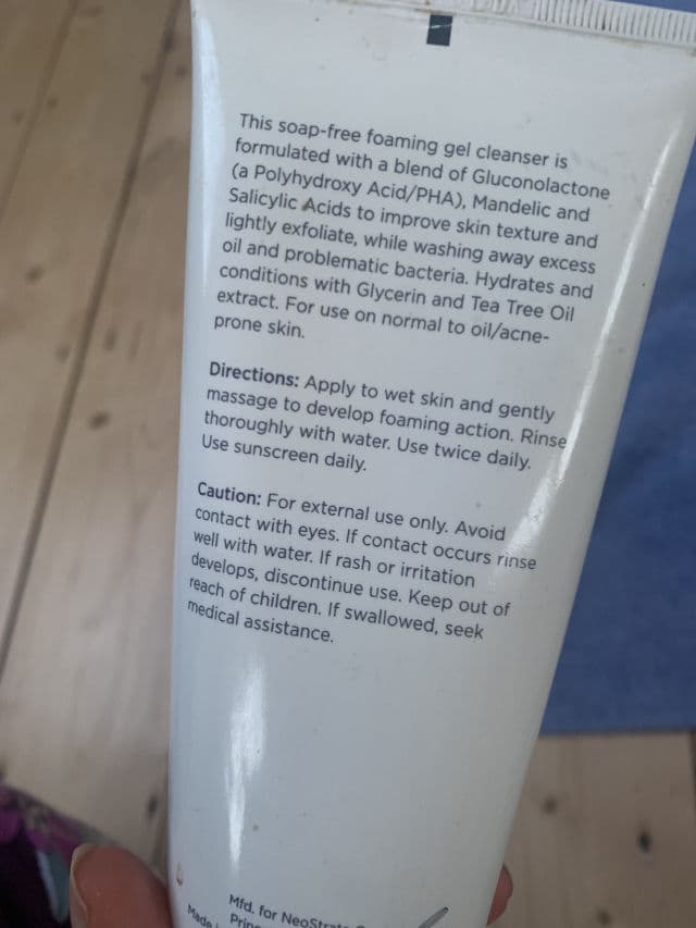 NeoStrata Mandelic Clarifying Cleanser review photo by skincarefiend