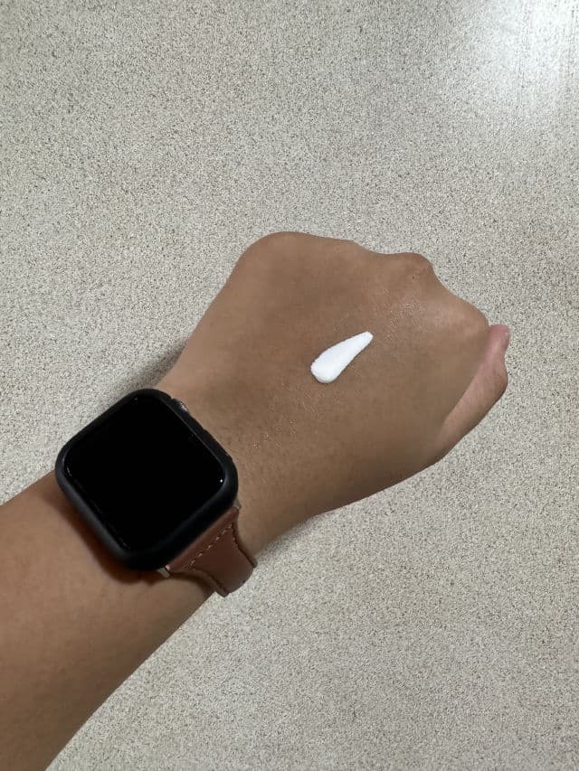 Some By Mi V10 Hyal Antioxidant Sunscreen SPF50+ PA++++ review photo by Zarf