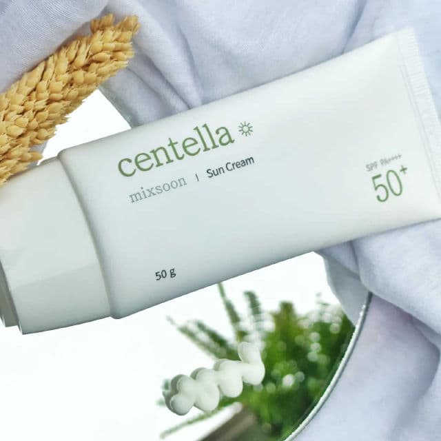 MIXSOON Centella Asiatica Sun Cream SPF 50+ PA++++  review photo by NeniAS