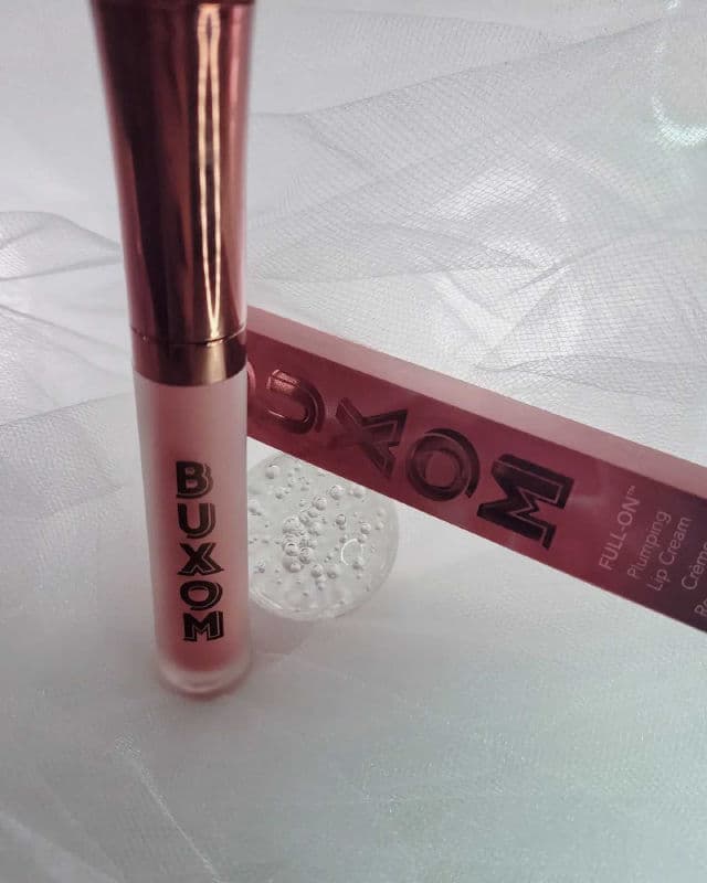 Buxom Full-On Plumping Lip Cream review photo by aribeauty