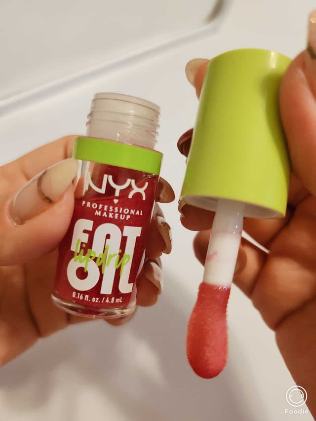 Nyx Cosmetics Fat Oil Lip Drip Lip Gloss review photo by aribeauty