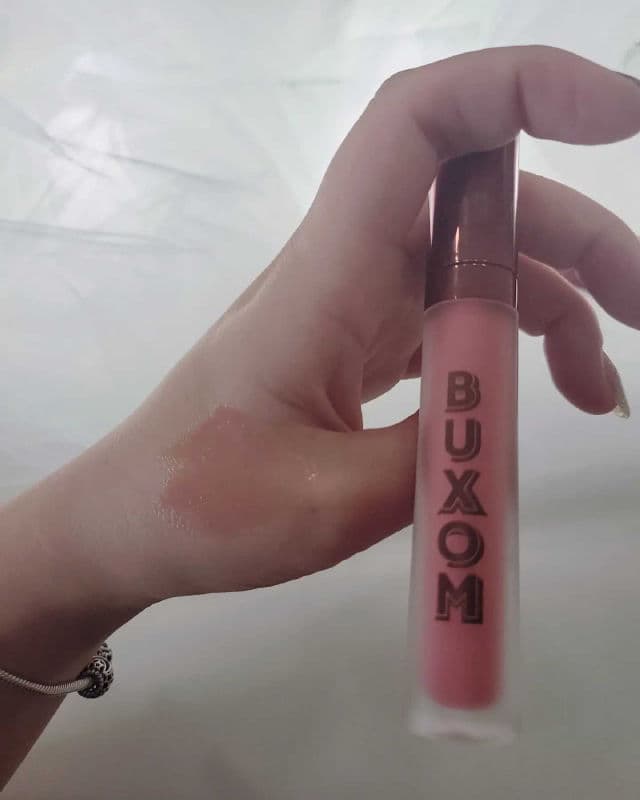 Buxom Full-On Plumping Lip Cream review photo by aribeauty