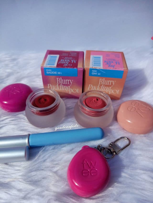 fwee Fingerlike Silicone Lip Brush review photo by gardenofeds