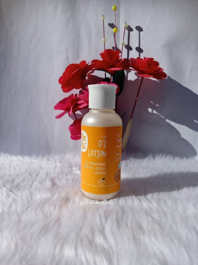 Qyo Qyo Tangerine Bright + Moist Lotion review photo by gardenofeds