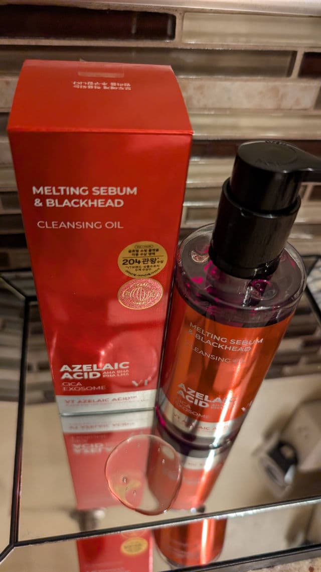 VT COSMETICS AZ Care Cleansing Oil review photo by SandraG