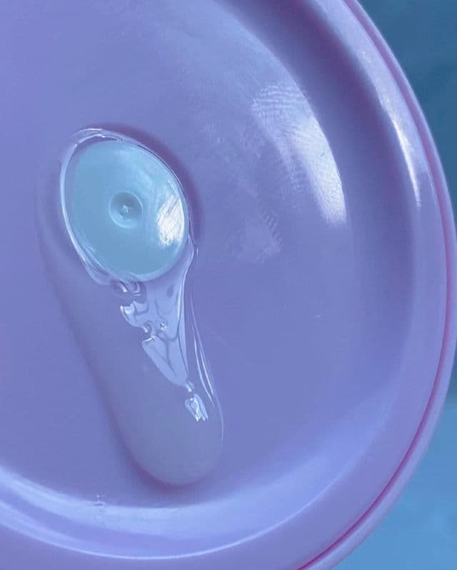 Avoskin Your Skin Bae Glow Concentrate Treatment 2% Alpha Arbutin + Multi Probiome + Beta Carotene review photo by afriynt