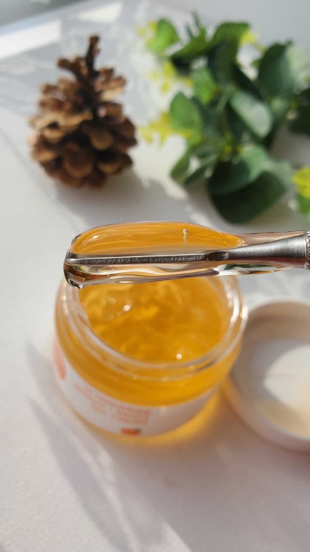 Qyo Qyo Tangerine Bright + Moist Gel Cream review photo by skincare12