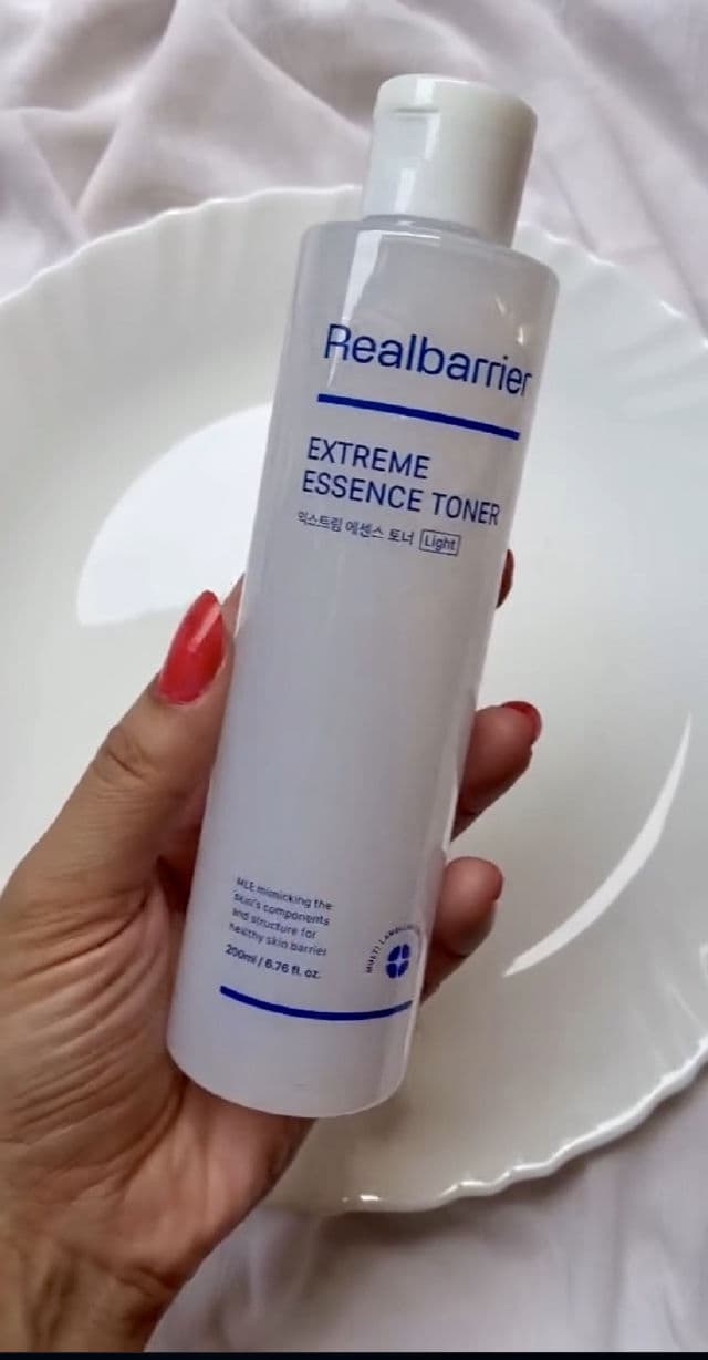 Real Barrier Extreme Essence Toner Light review photo by Rachi