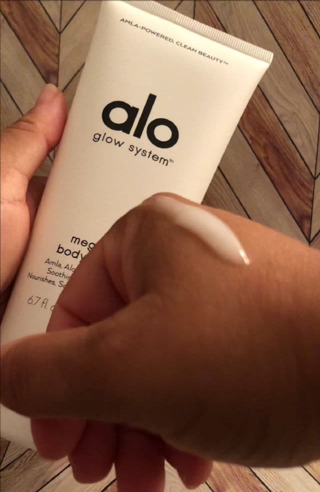 Alo Yoga Mega-C Body Wash review photo by Pixiesnewlife