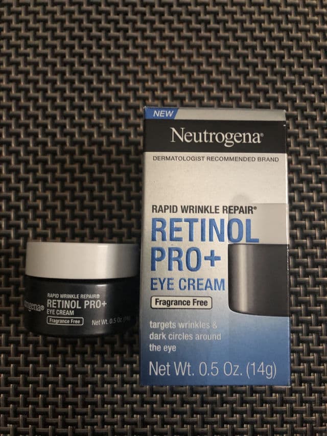 Neutrogena Rapid Wrinkle Repair Retinol Pro+ Night Moisturizer review photo by Pixiesnewlife