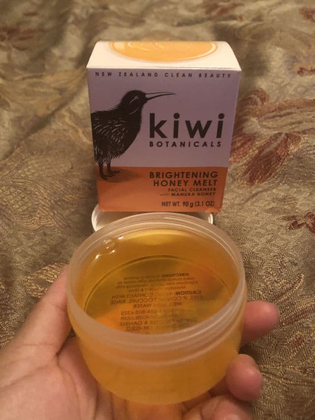 Kiwi Botanicals Brightening Honey Melt  Facial Cleanser review photo by Pixiesnewlife