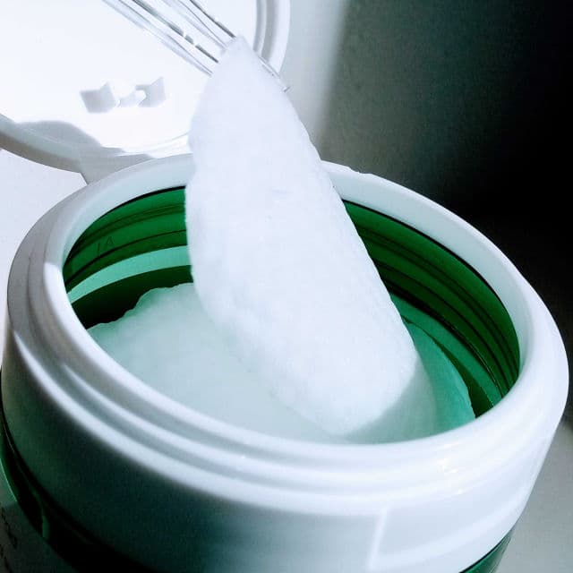 Glutanex AHA BHA LHA Toner Pad review photo by aziacentellie